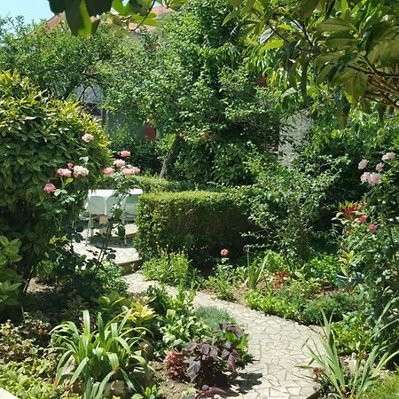 Apartman Marija Palit Esterno foto