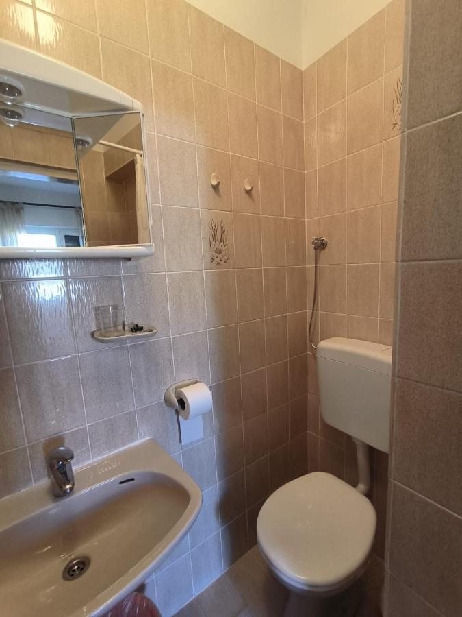 Apartman Marija Palit Esterno foto