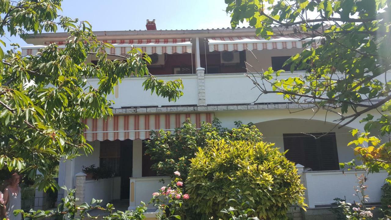 Apartman Marija Palit Esterno foto